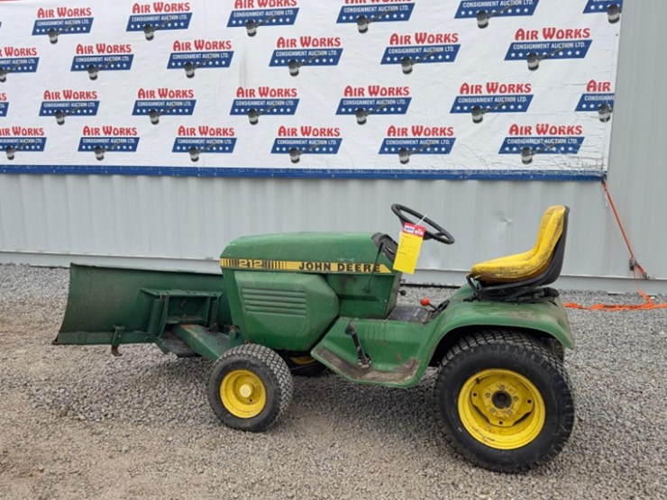 john-deere-212-image-4