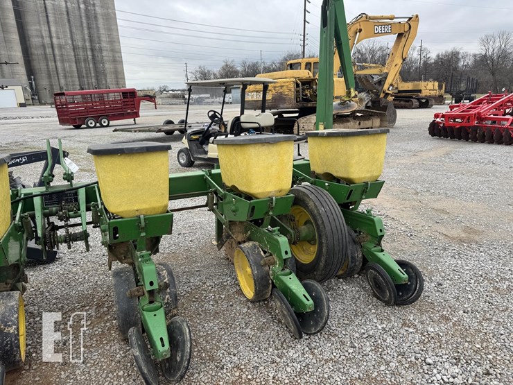 john-deere-7100-image-5