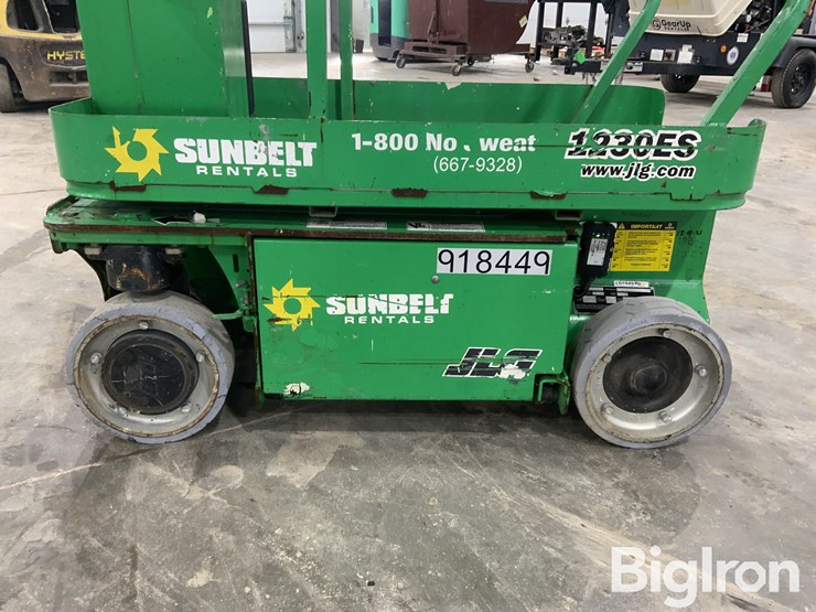 2016-jlg-1230es-image-9