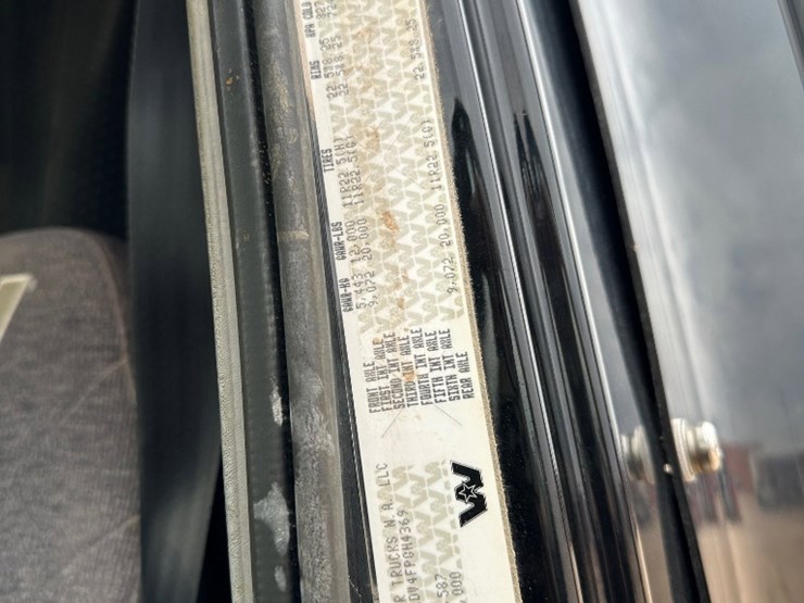 2015-western-star-4900-image-11