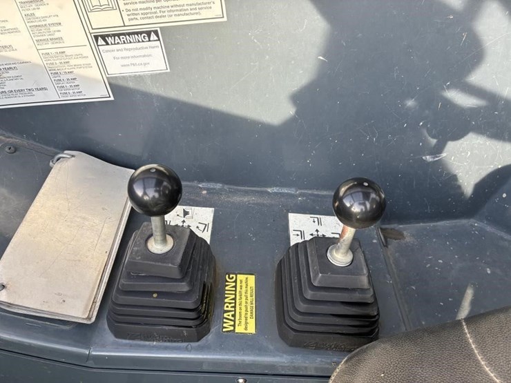 2014-gehl-rs6-34-image-18