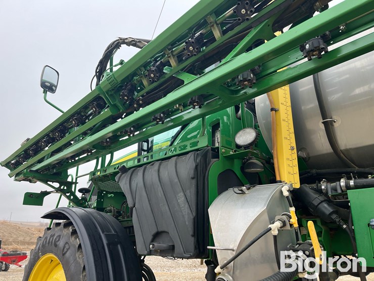 2018-john-deere-r4038-image-14
