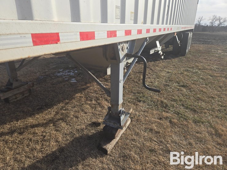 2011-jet-grain-trailer-image-19