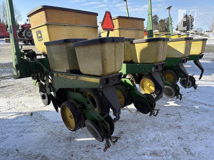 john-deere-7200-image-14