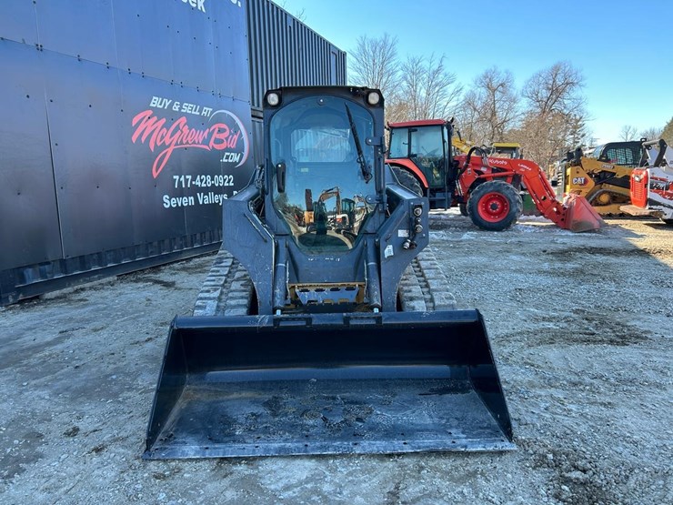 2015-deere-323e-image-7