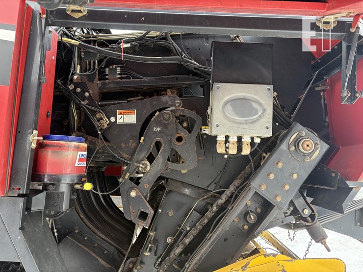 new-holland-bb940ar-image-15