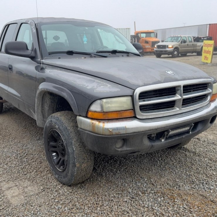 2002 DODGE DAKOTA