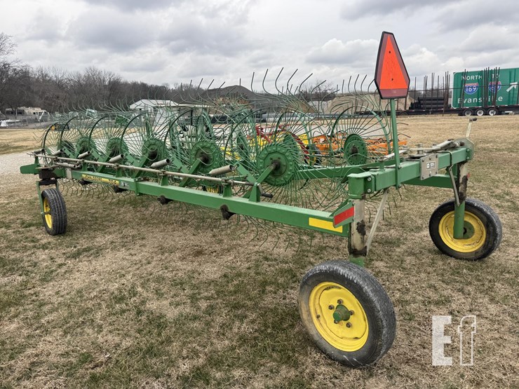 john-deere-704-image-6