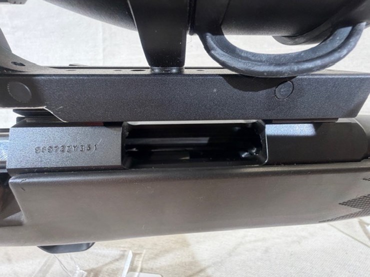 #215-•-browning-a-bolt-rifle-image-51