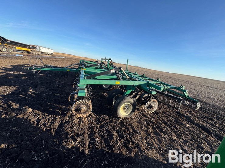 great-plains-3000tt-image-8