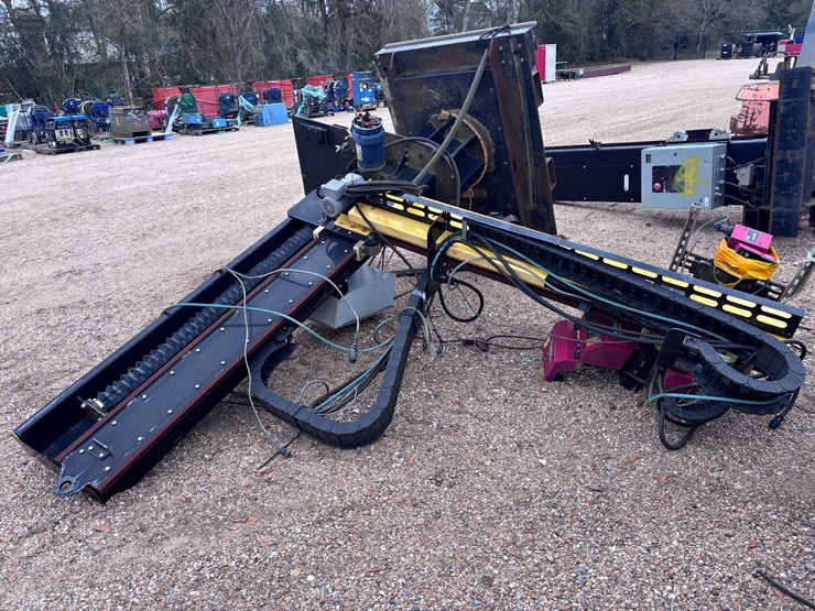 #2571-•-portable-welder-with-boom-arm-|-for-parts/repairs-image-1