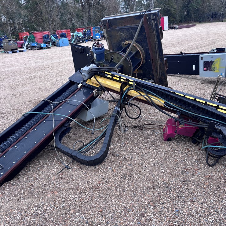 #2571 • PORTABLE WELDER WITH BOOM ARM | FOR PARTS/REPAIRS