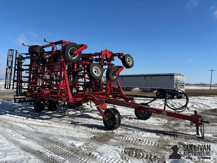 2021-case-ih-200-image-3