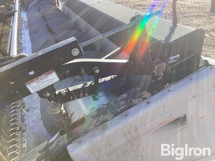 1983-gleaner-730-image-12