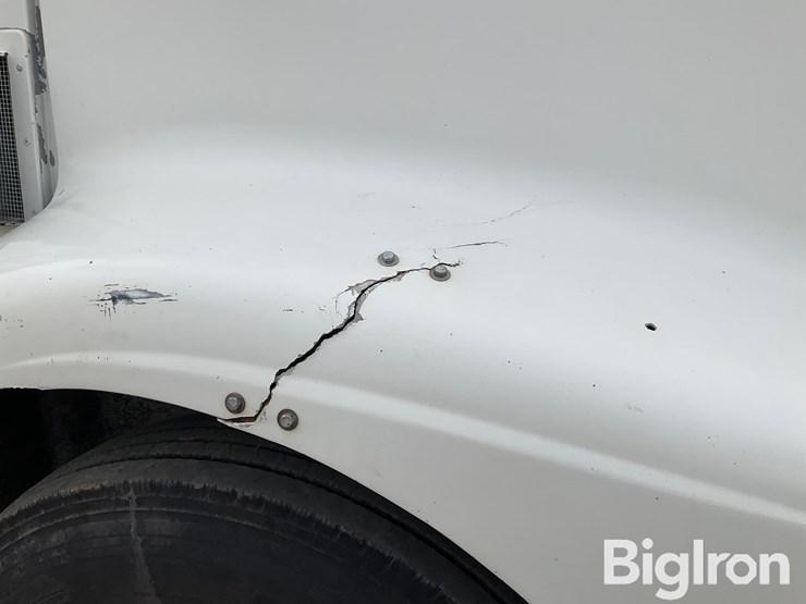 2001-international-2001-image-15