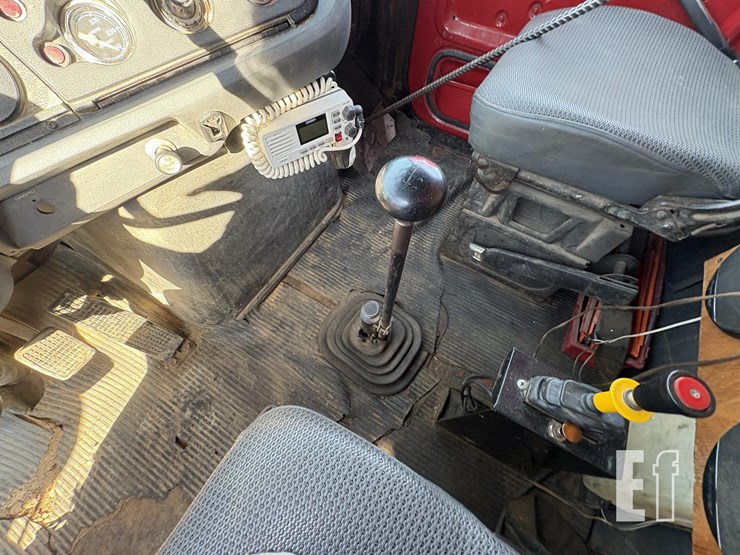 1984-ford-l8000-image-22