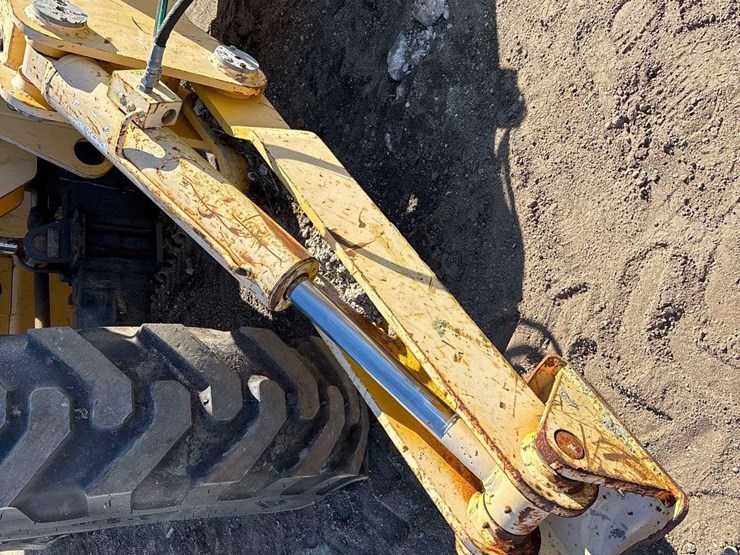 2012-gehl-dl11-image-7