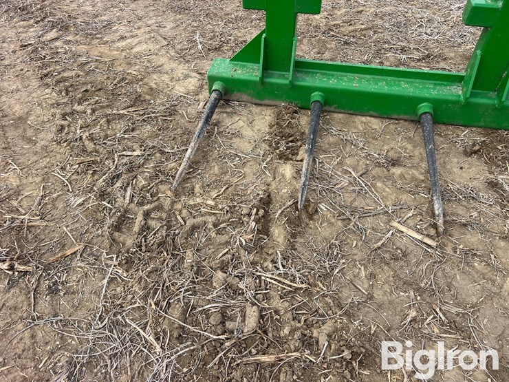 2012-frontier-large-square-bale-spear-image-9