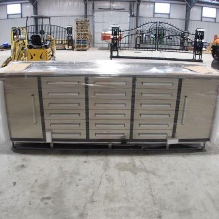 UNUSED Steelman 10 Ft Stainless Steel Garage