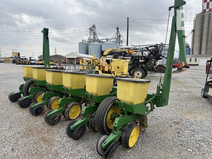 john-deere-7100-image-4