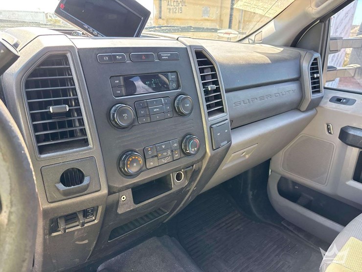 2017-auto-crane-4004eh-image-11