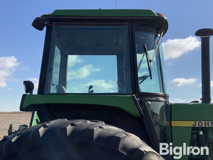 1985-john-deere-4450-image-15