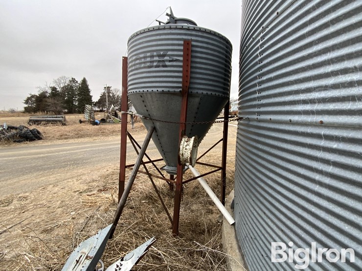 sioux-60-bushel-bulk-bin-image-7