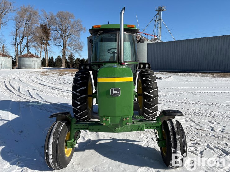 1979-john-deere-4040-image-2