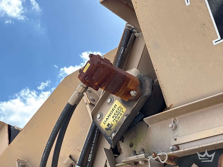 screen-usa-trom-6090-image-21