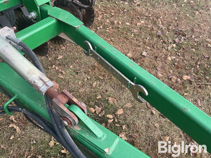 great-plains-3000tt-image-13