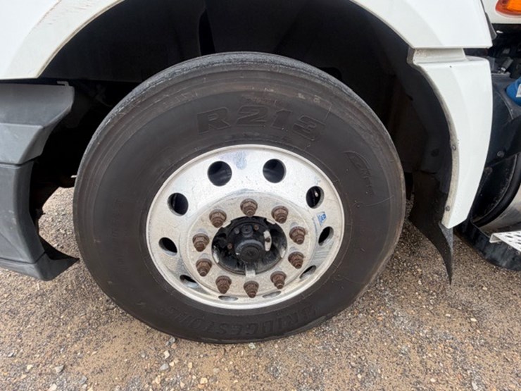 2016-international-prostar-image-23