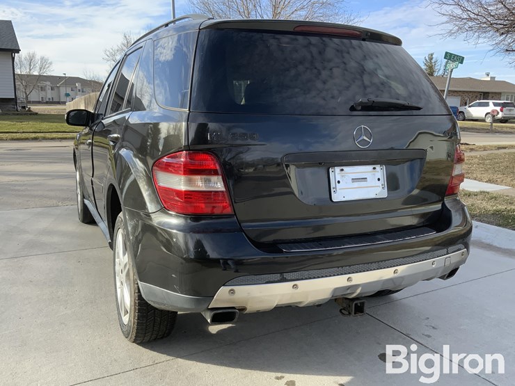 2008-mercedes-benz-ml350-image-15