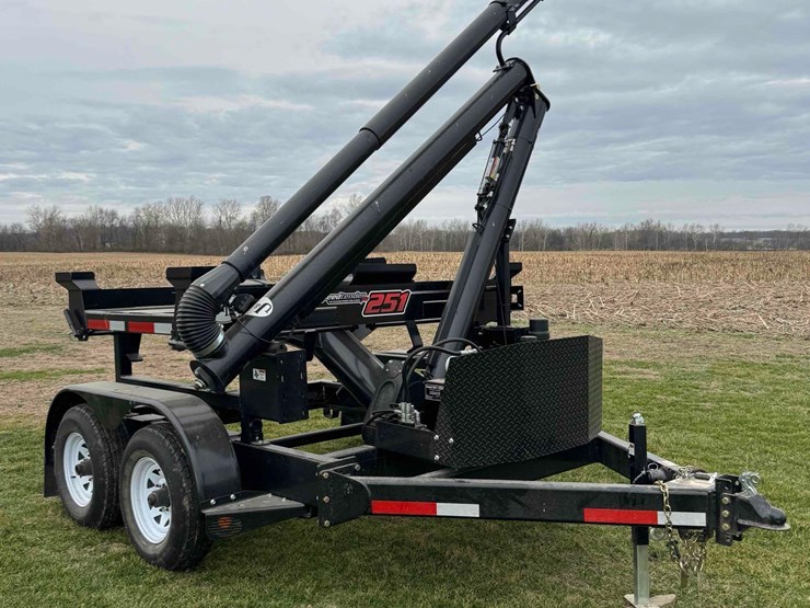 2023-j-&-m-251st-speedtender-image-1