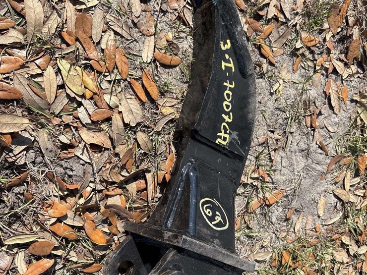 ripper-tooth-excavator-attachment-image-3