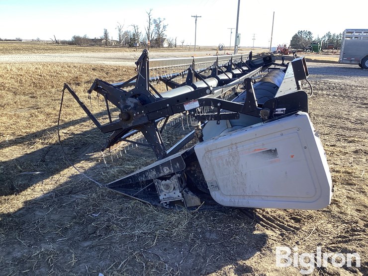 1983-gleaner-730-image-4