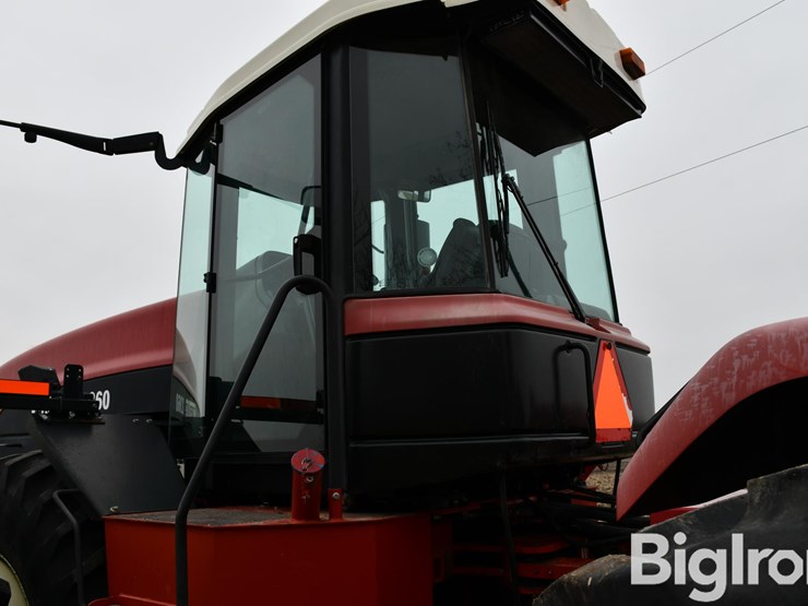 2003-versatile-2360-image-18