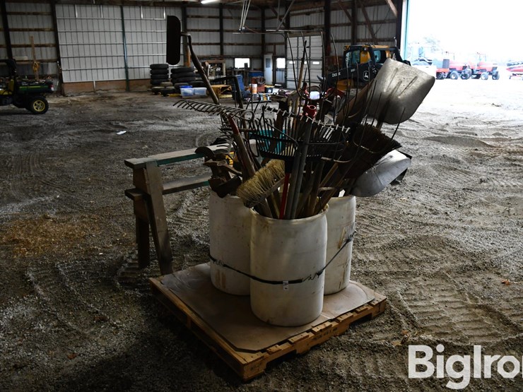 pallet-of-farm-support-image-5