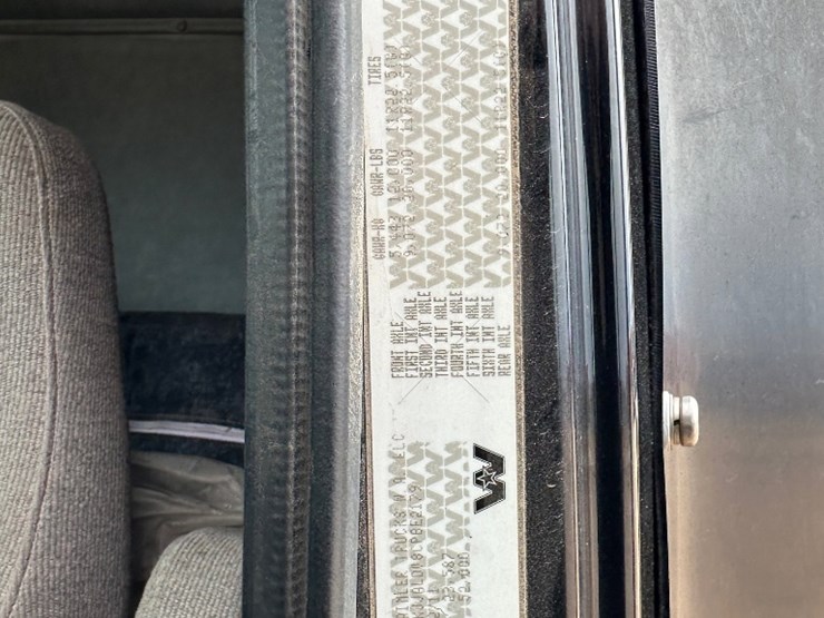 2012-western-star-4900-image-13