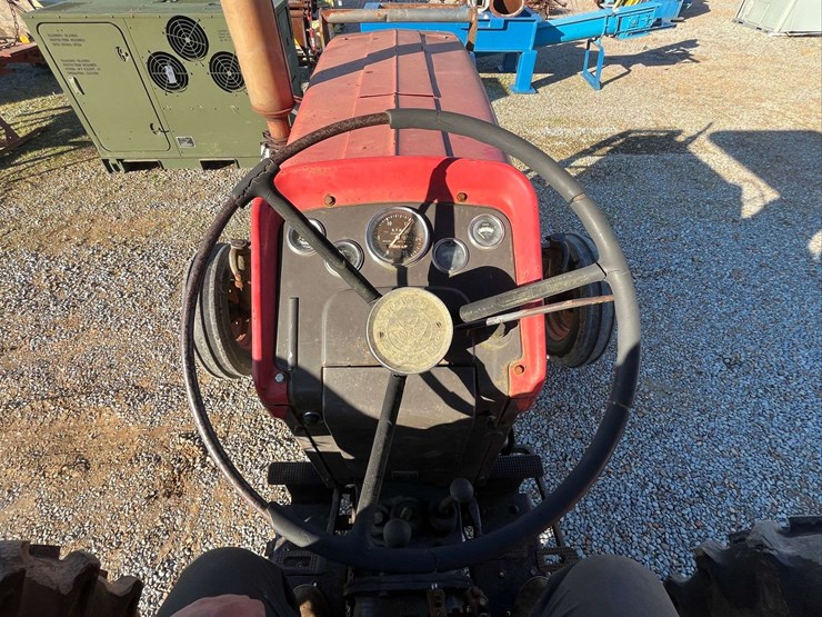 massey-ferguson-165-image-10