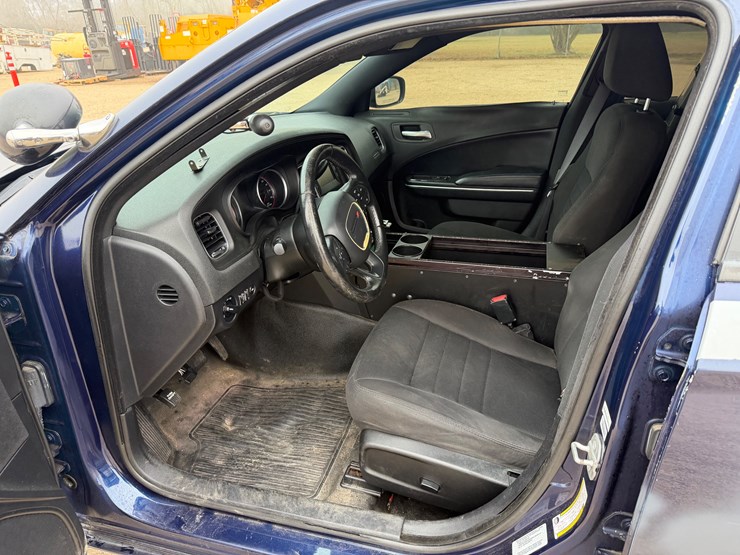 #780-•-2016-dodge-charger-image-7