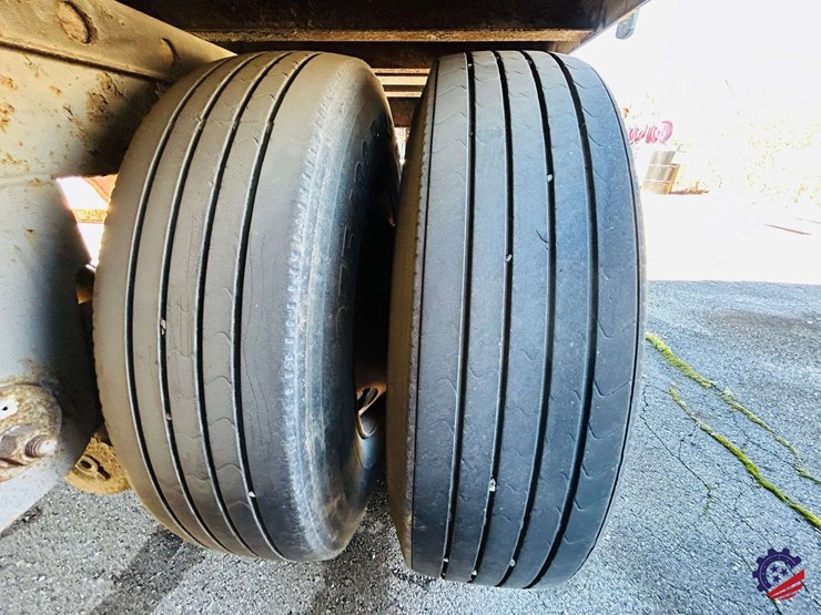 2001-utility-53-ft-image-27