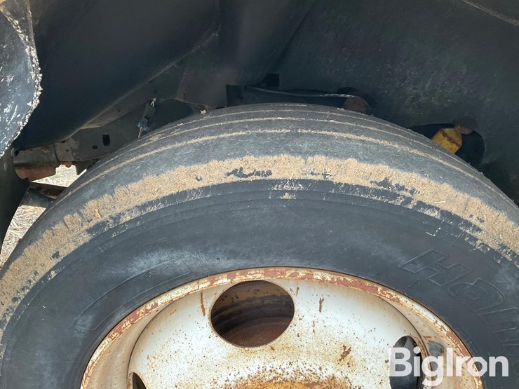 2004-workhorse-p42-image-20