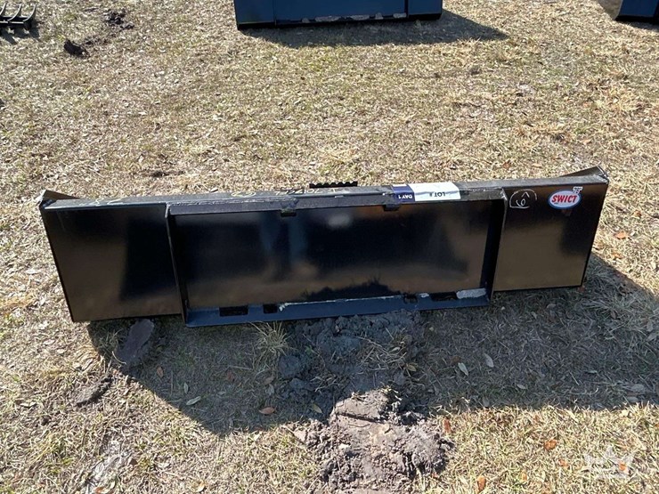 2025-swict-78in.-bucket-skid-steer-attachment-image-6
