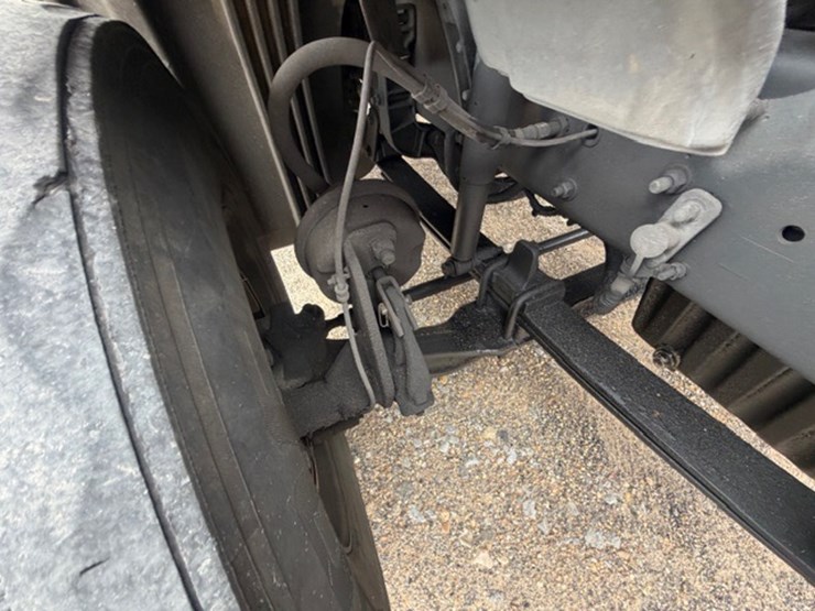 #226-•-2018-freightliner-cascadia-image-64