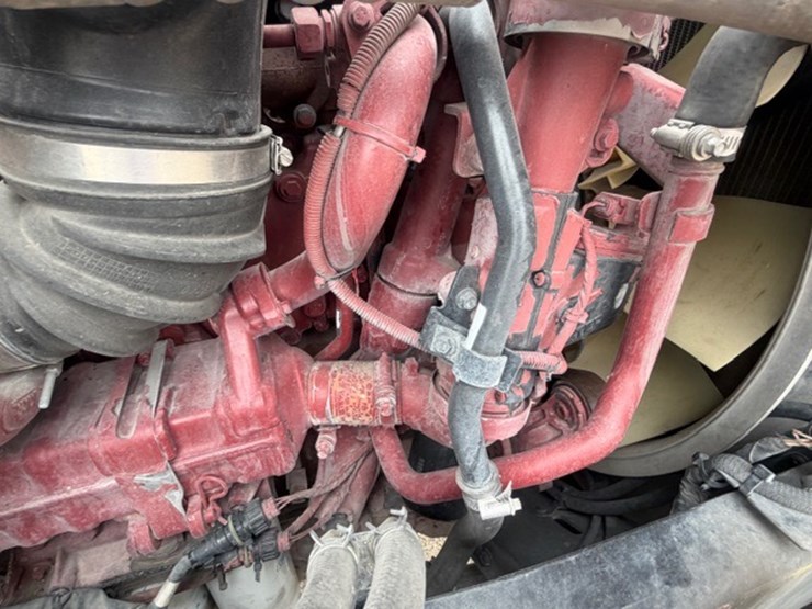 #227-•-2020-mack-anthem-image-108