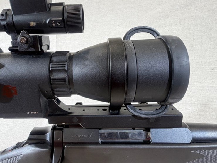 #215-•-browning-a-bolt-rifle-image-35