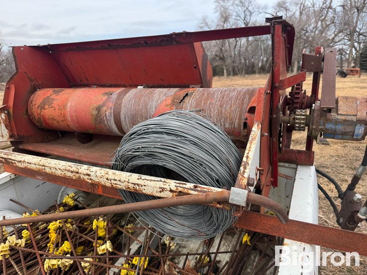 pickup-box-trailer-w/fencing-equipment-image-17