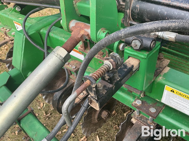 great-plains-3000tt-image-15