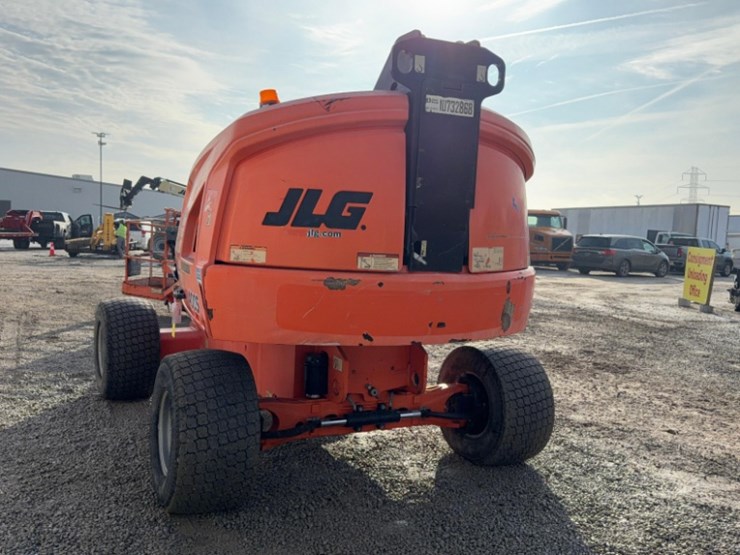 2018-jlg-400s-image-6