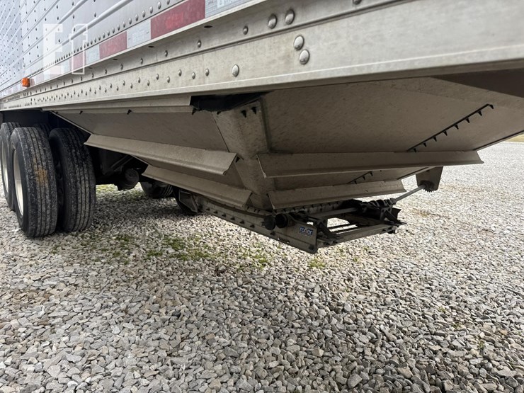 wilson-hopper-bottom-image-6